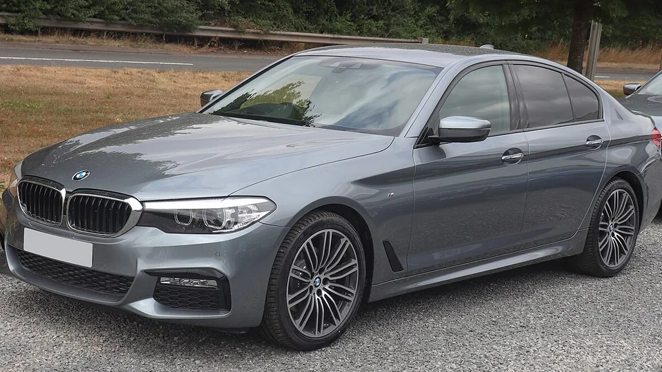 BMW 520d G30 2020년식 동일 세대 대표 차량 사진